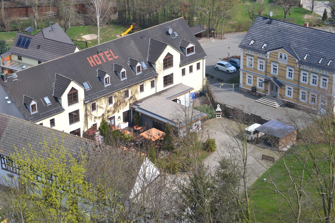 Elegant-Hotel "Zur Burg" Posterstein Zewnętrze zdjęcie